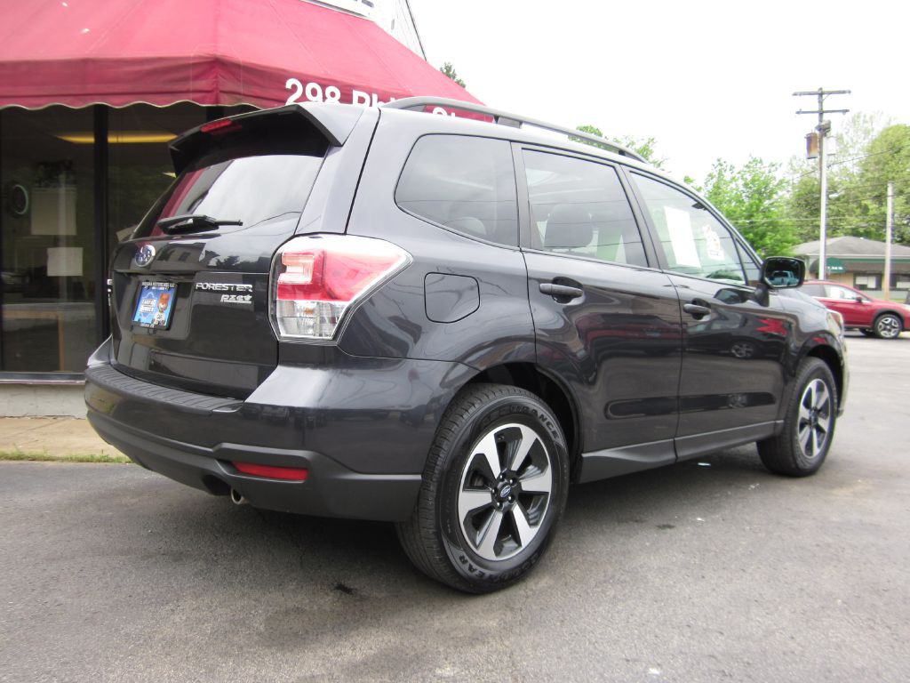 2017 Subaru Forester Image 5