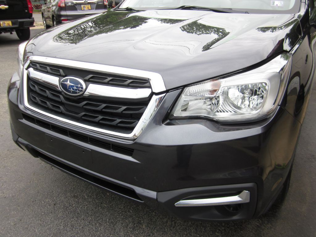 2017 Subaru Forester Image 18