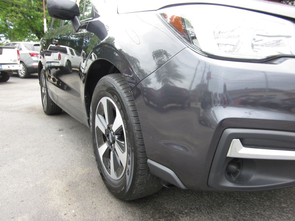 2017 Subaru Forester Image 22