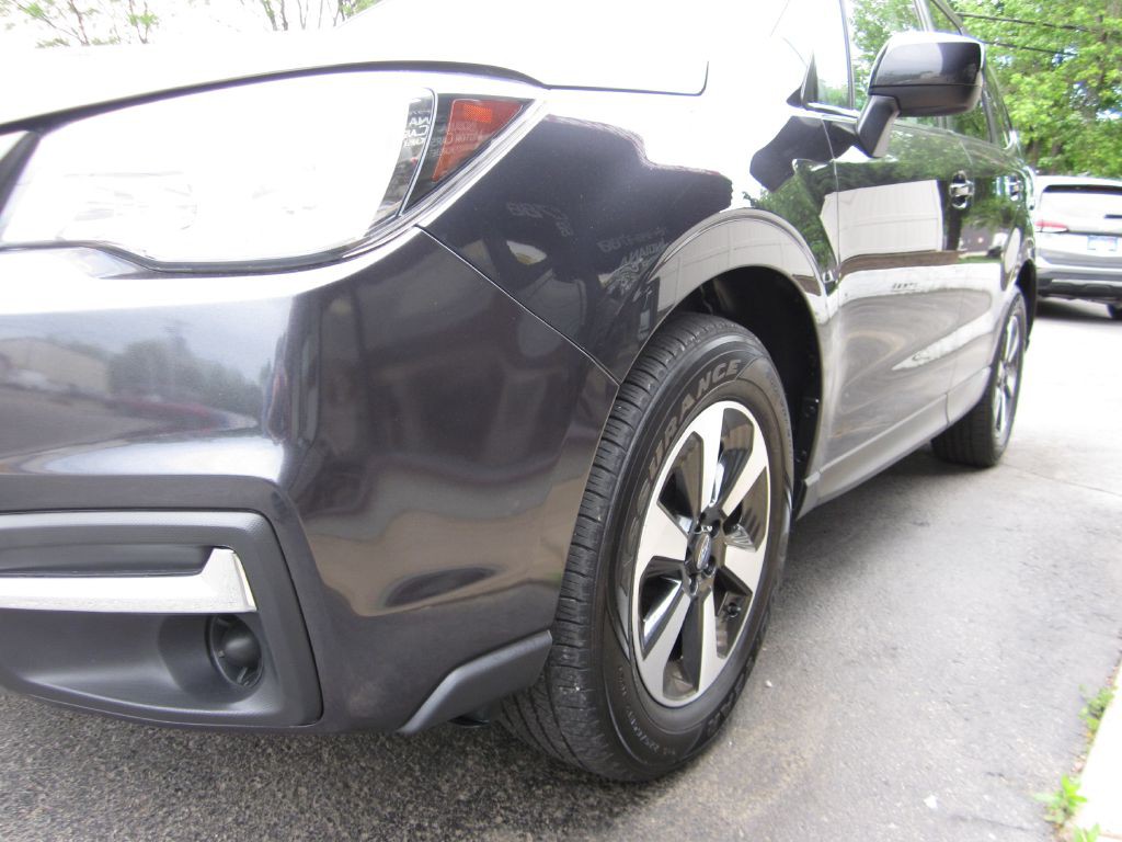 2017 Subaru Forester Image 23