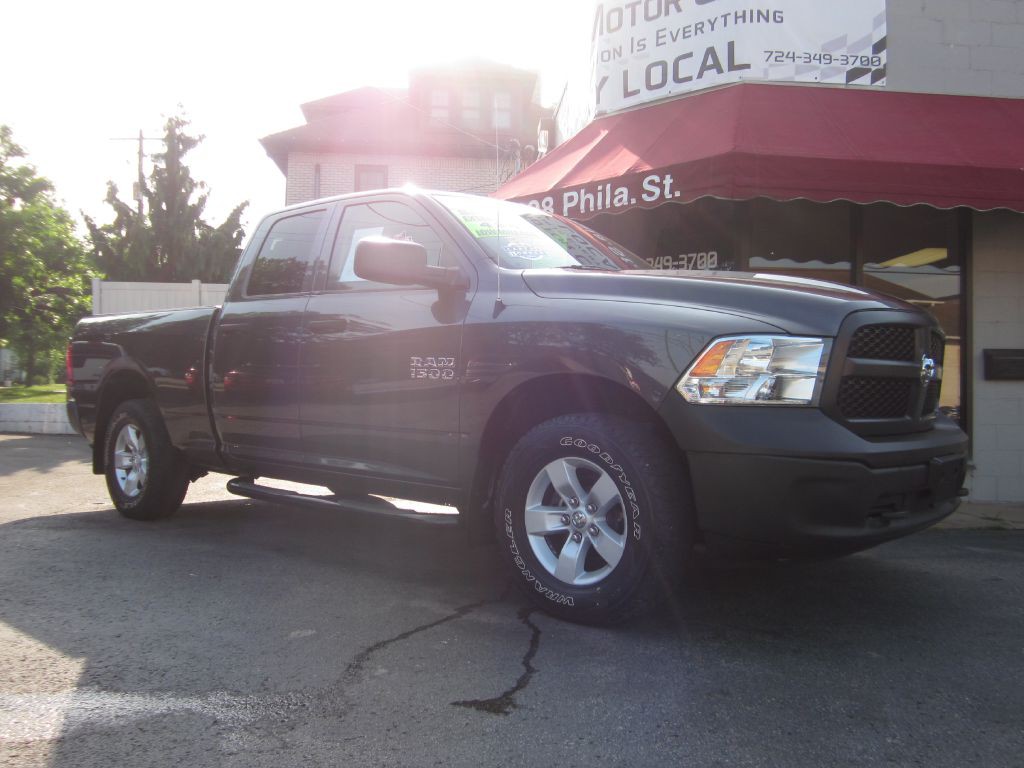 2017 RAM 1500 Image 2