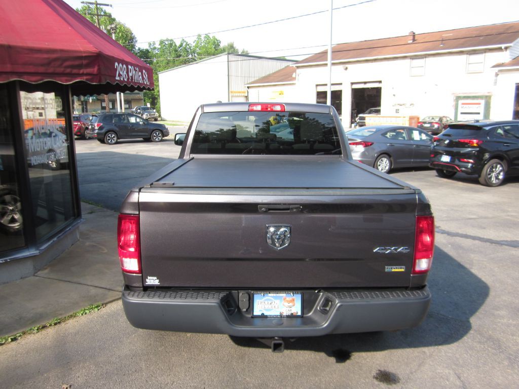 2017 RAM 1500 Image 11