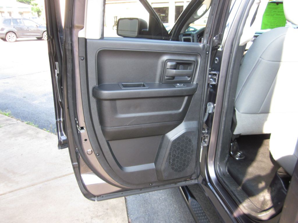 2017 RAM 1500 Image 48