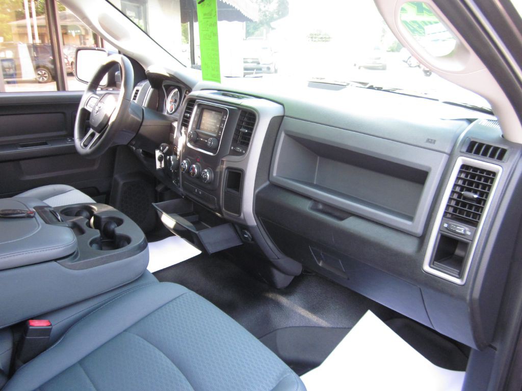 2017 RAM 1500 Image 56