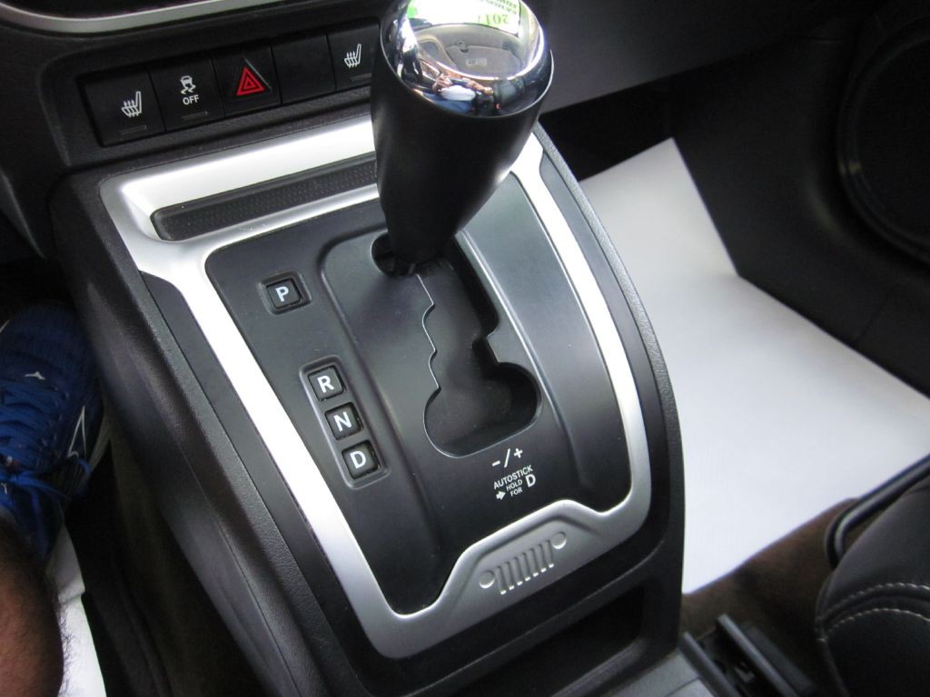 2017 Jeep Compass Image 50