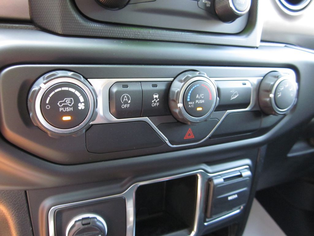 2019 Jeep Wrangler Image 76