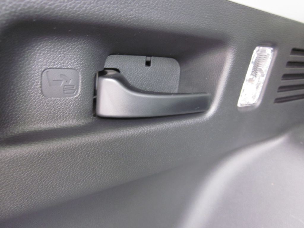 2019 Honda CR-V Image 38