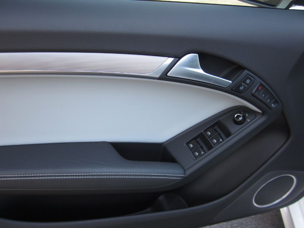 2012 Audi S5 Image 35