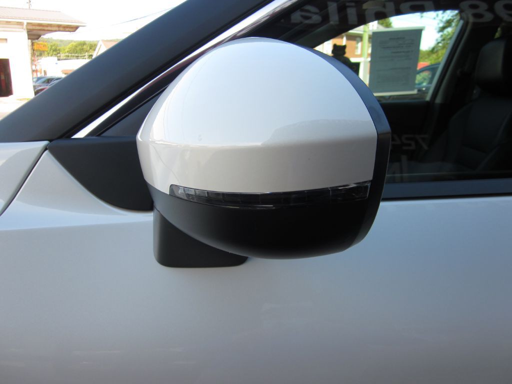 2023 Nissan Rogue Image 17