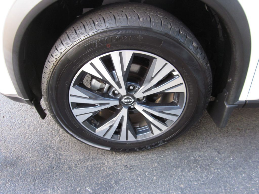 2023 Nissan Rogue Image 45