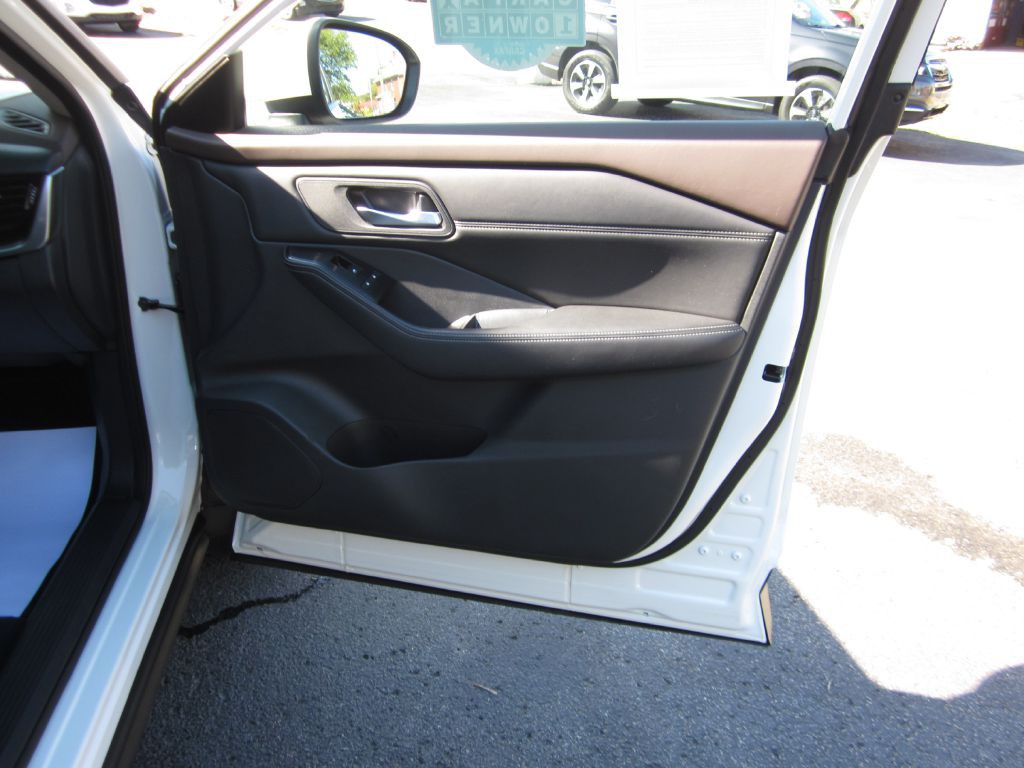 2023 Nissan Rogue Image 60