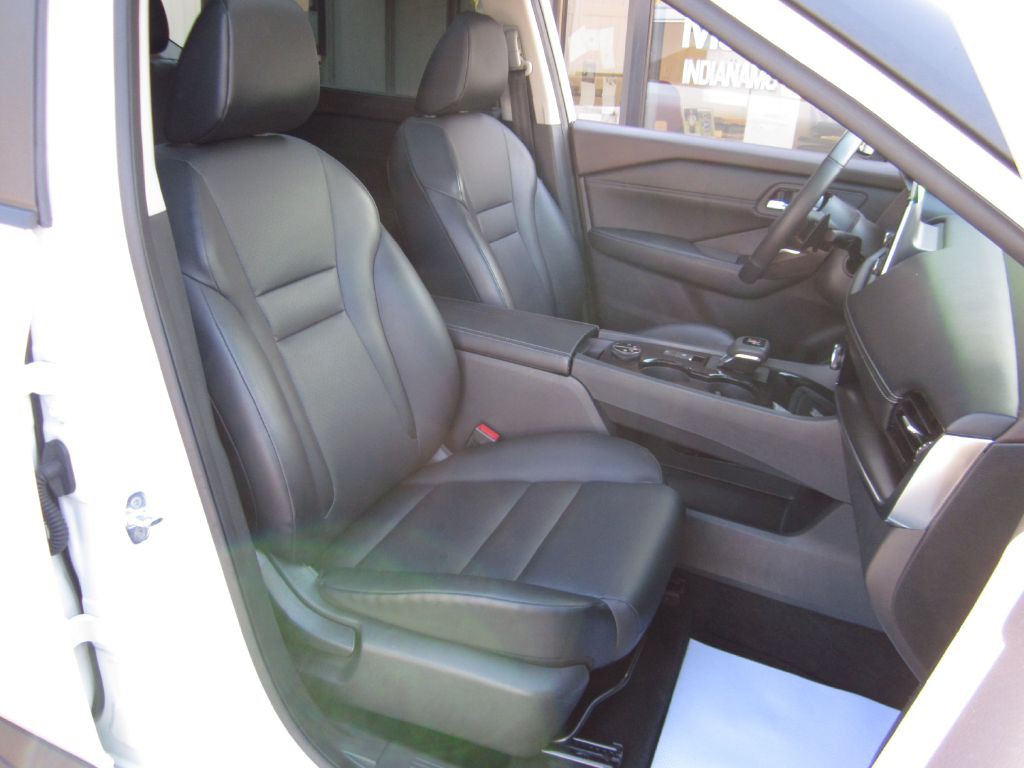 2023 Nissan Rogue Image 62