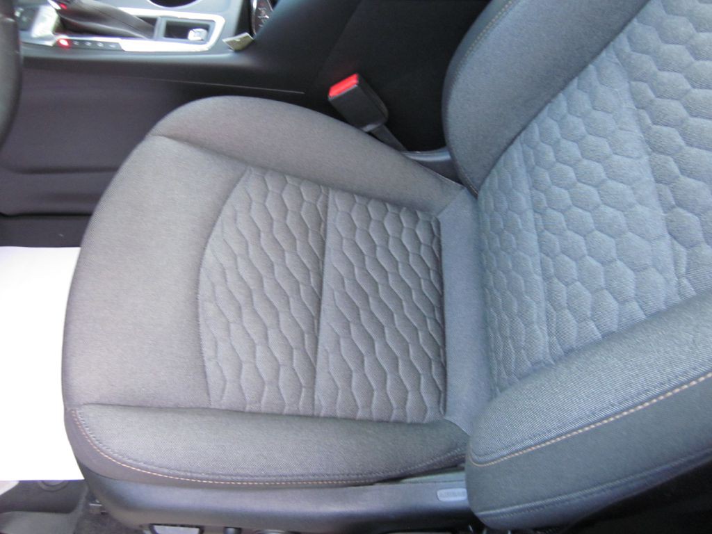 2020 Chevrolet Equinox Image 36