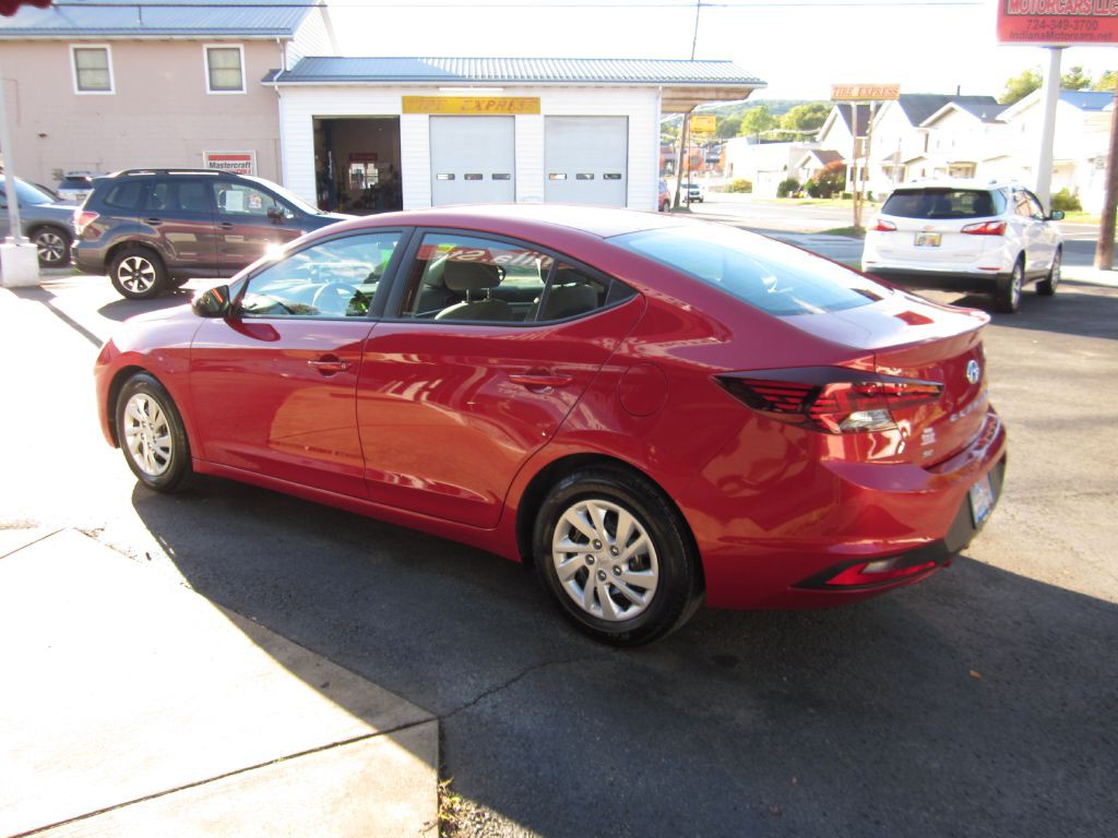 2019 Hyundai Elantra Image 11