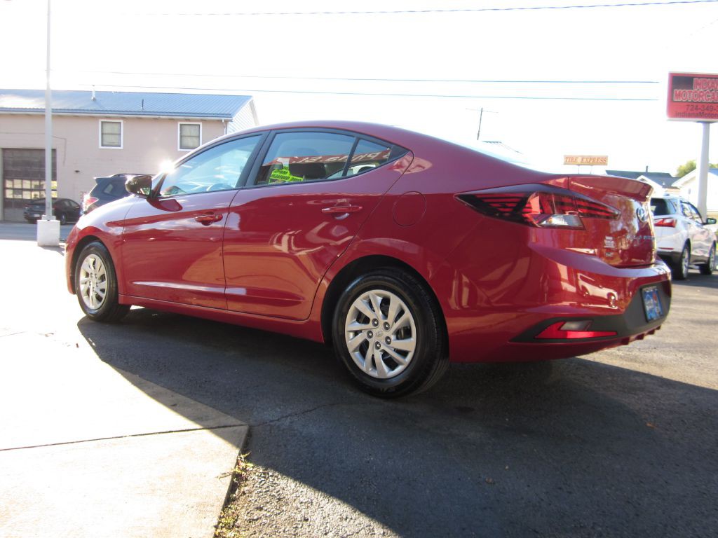 2019 Hyundai Elantra Image 12