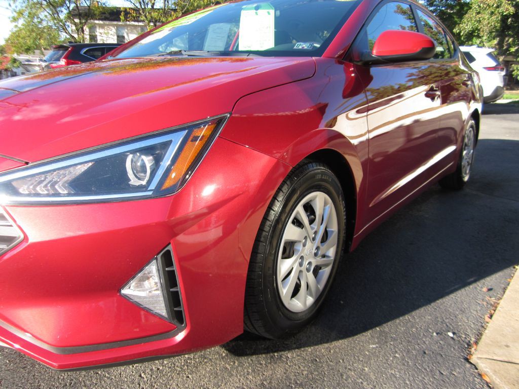 2019 Hyundai Elantra Image 16