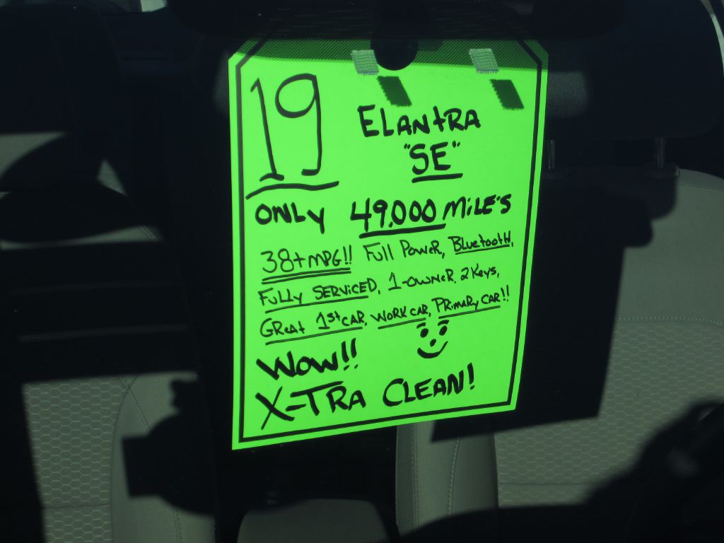2019 Hyundai Elantra Image 19