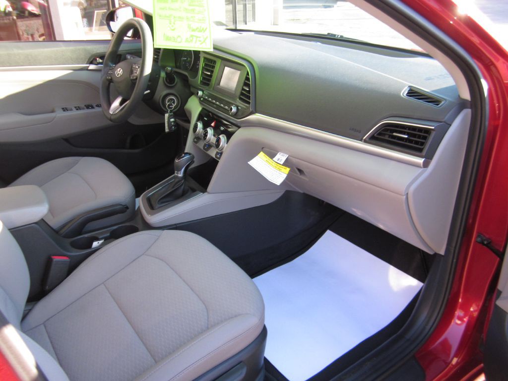 2019 Hyundai Elantra Image 46