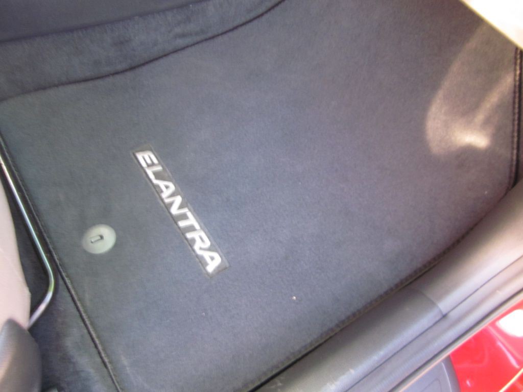 2019 Hyundai Elantra Image 47