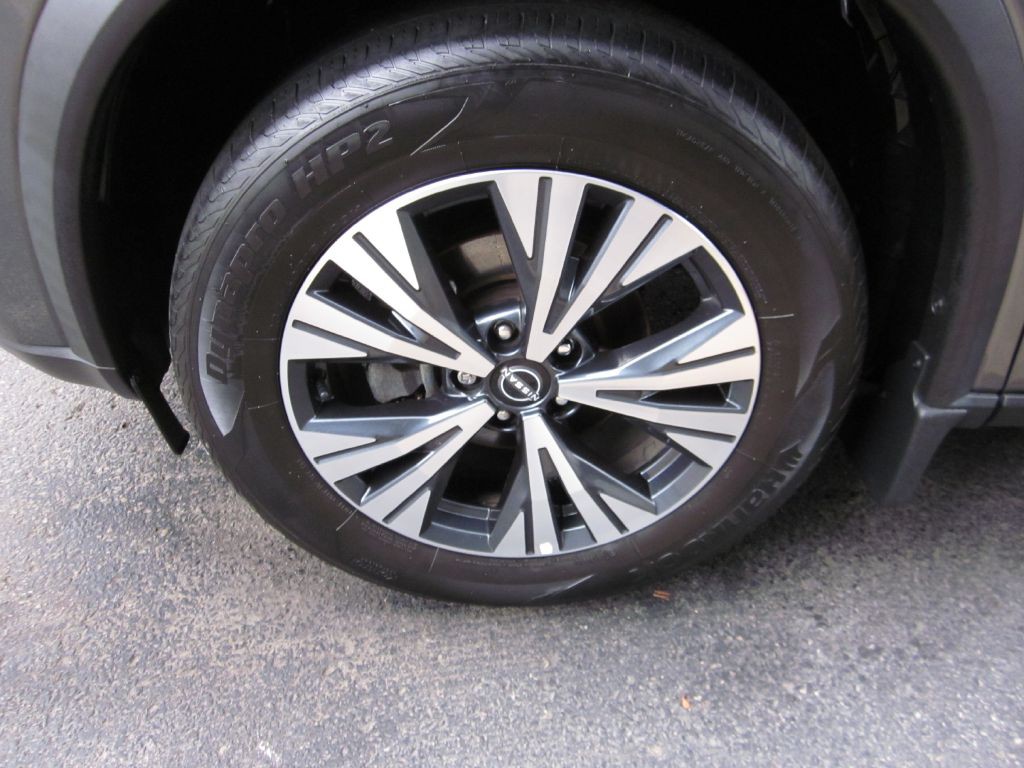2023 Nissan Rogue Image 36