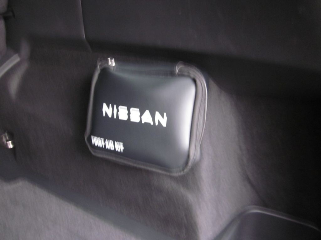 2023 Nissan Rogue Image 40
