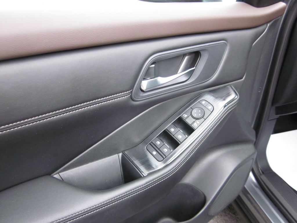 2023 Nissan Rogue Image 46