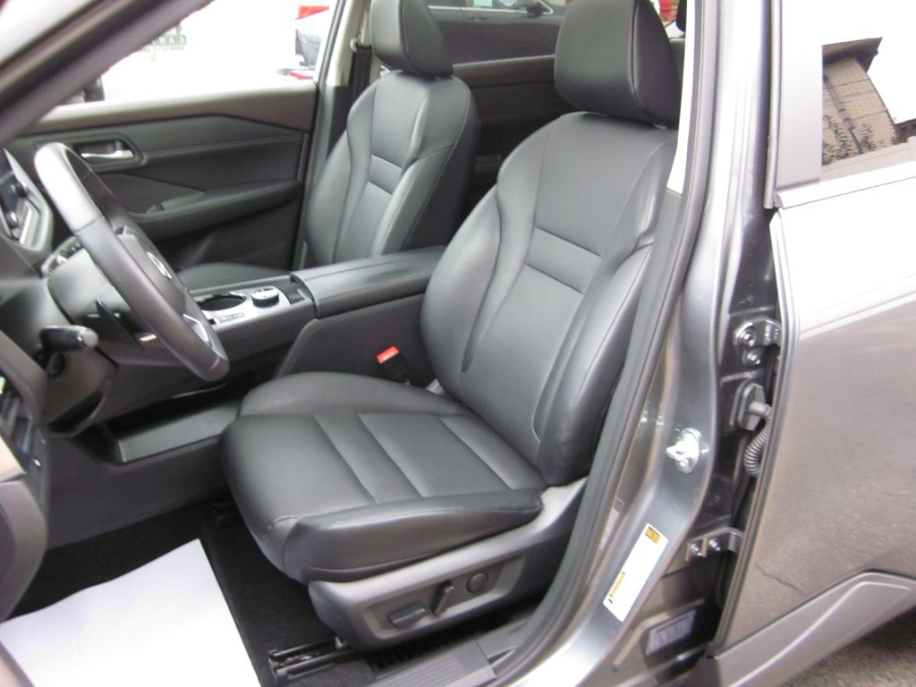 2023 Nissan Rogue Image 47