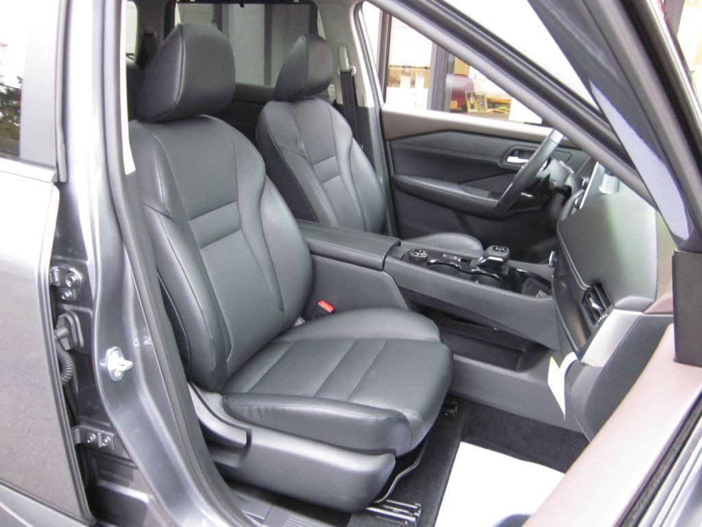 2023 Nissan Rogue Image 58