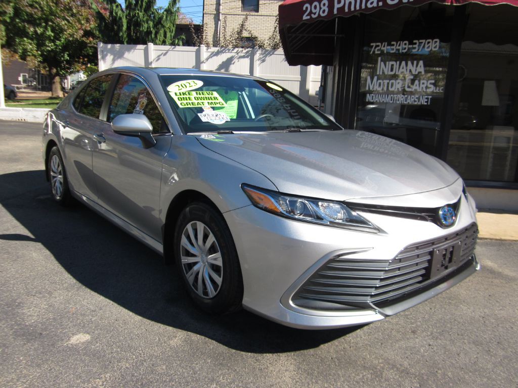 2023 Toyota Camry Image 2