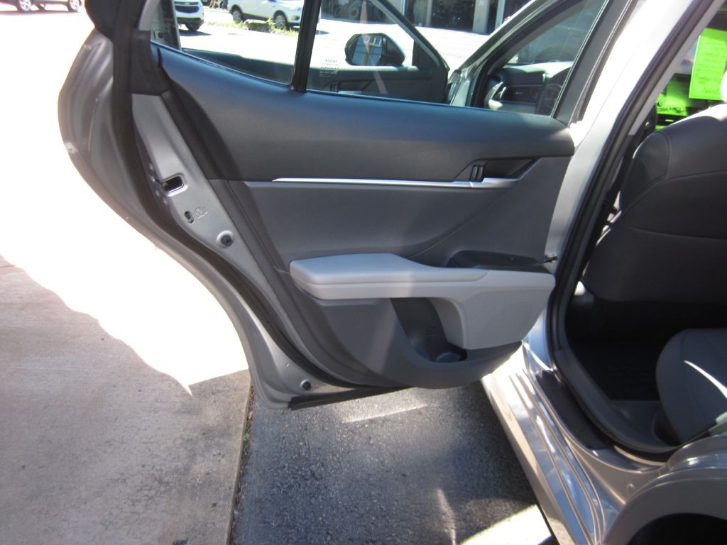 2023 Toyota Camry Image 34