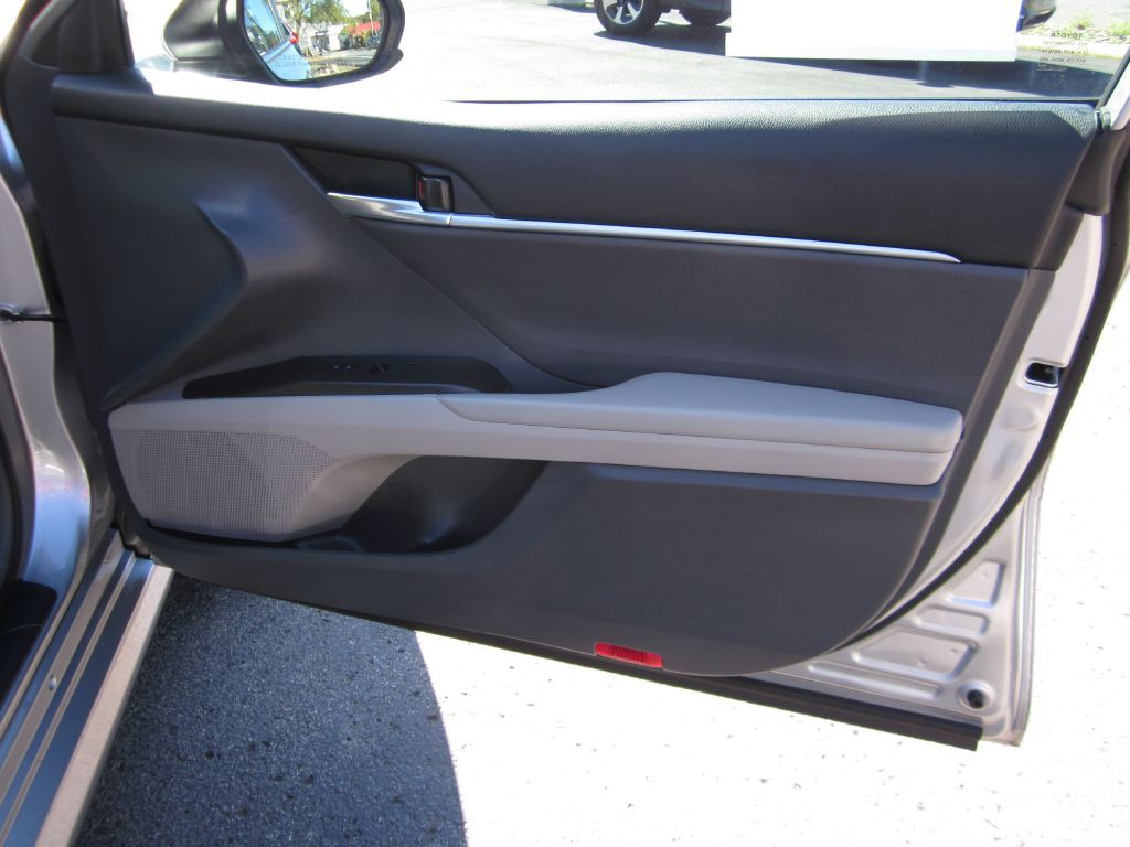 2023 Toyota Camry Image 35