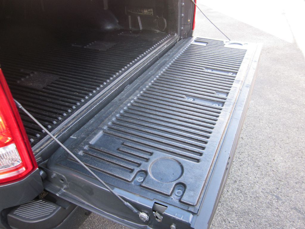 2017 Ford F-150 Image 19