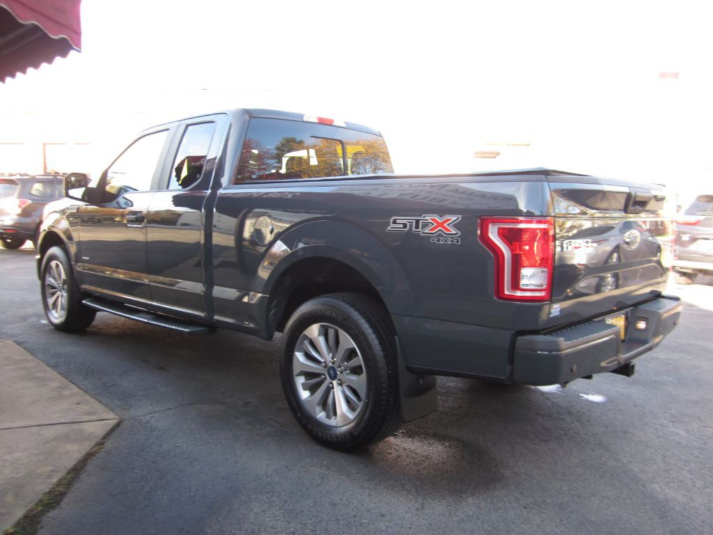 2017 Ford F-150 Image 21