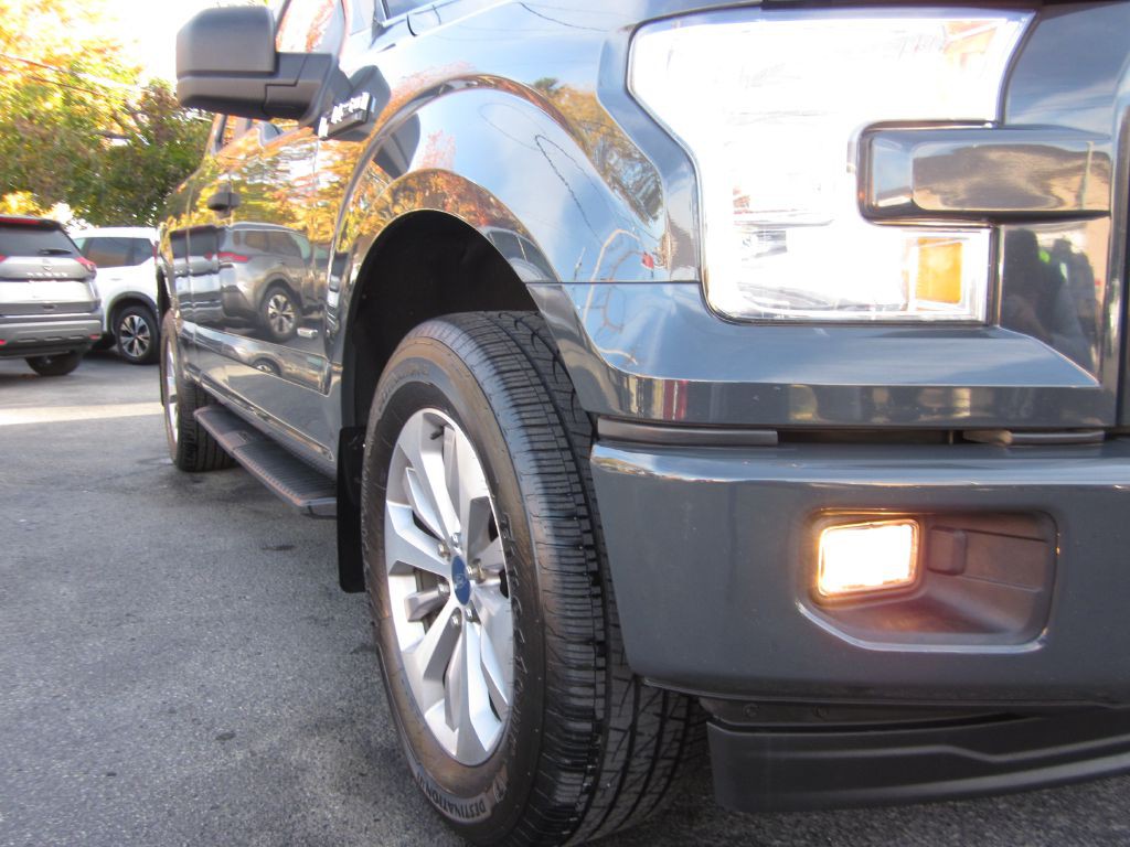 2017 Ford F-150 Image 32