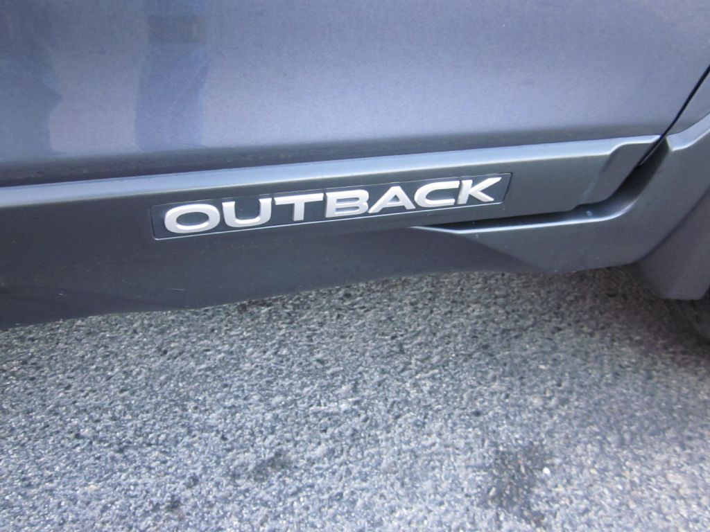 2017 Subaru Outback Image 4