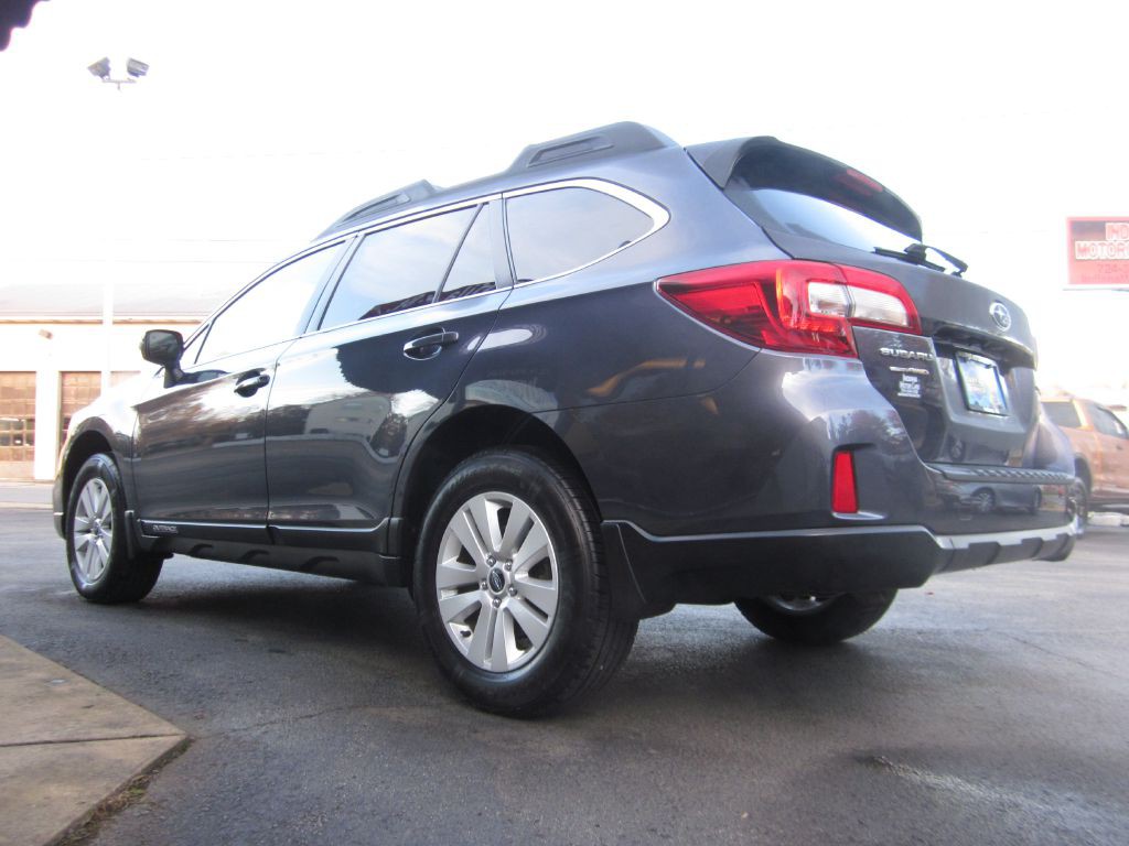 2017 Subaru Outback Image 16