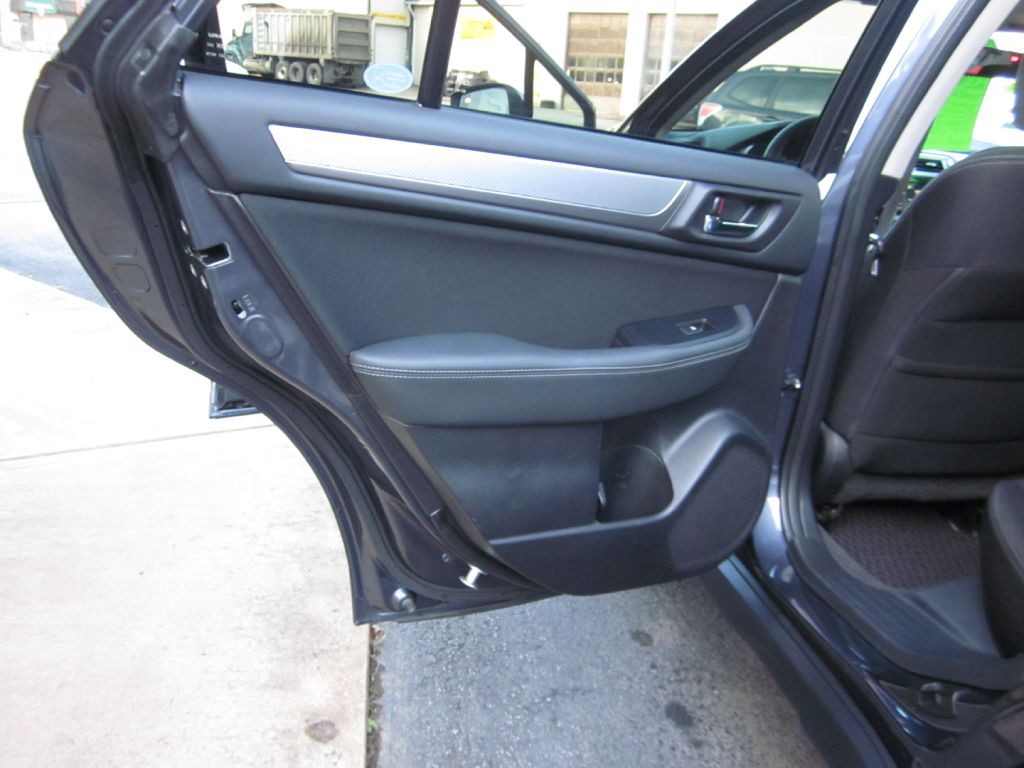 2017 Subaru Outback Image 44