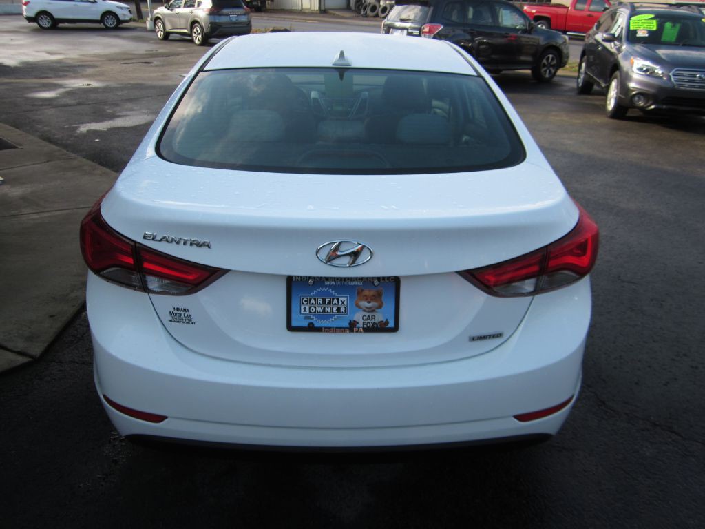 2015 Hyundai Elantra Image 11
