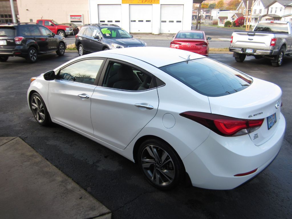 2015 Hyundai Elantra Image 12