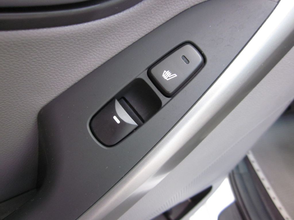 2015 Hyundai Elantra Image 40