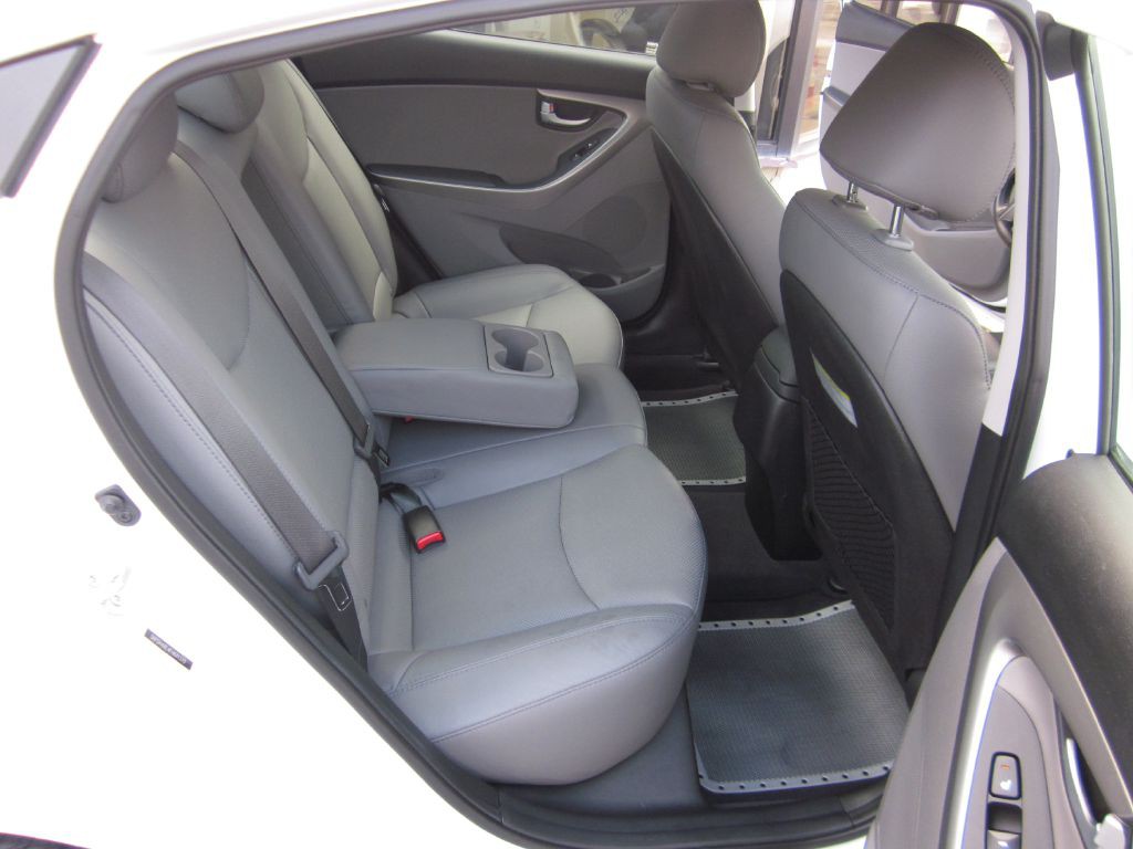 2015 Hyundai Elantra Image 50