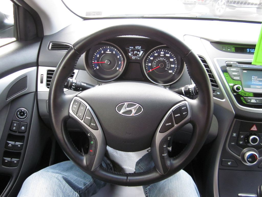 2015 Hyundai Elantra Image 60