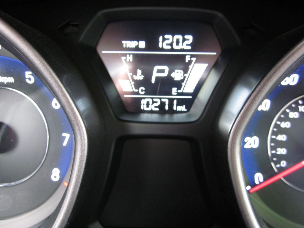 2015 Hyundai Elantra Image 61