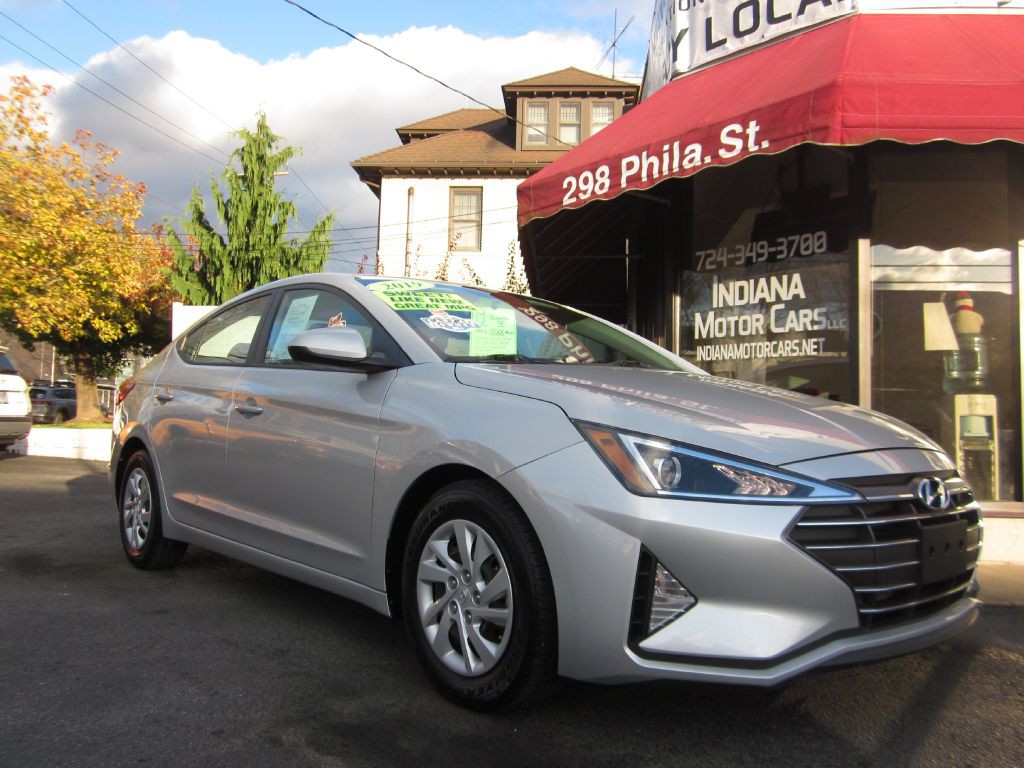 2019 Hyundai Elantra Image 2