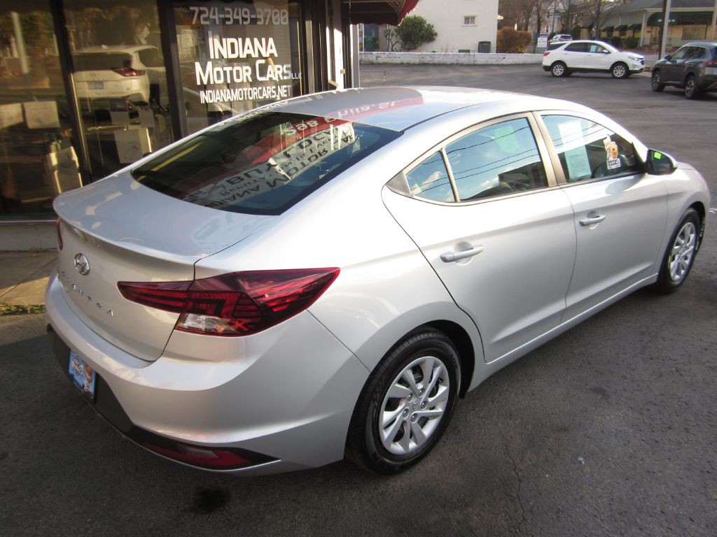 2019 Hyundai Elantra Image 4