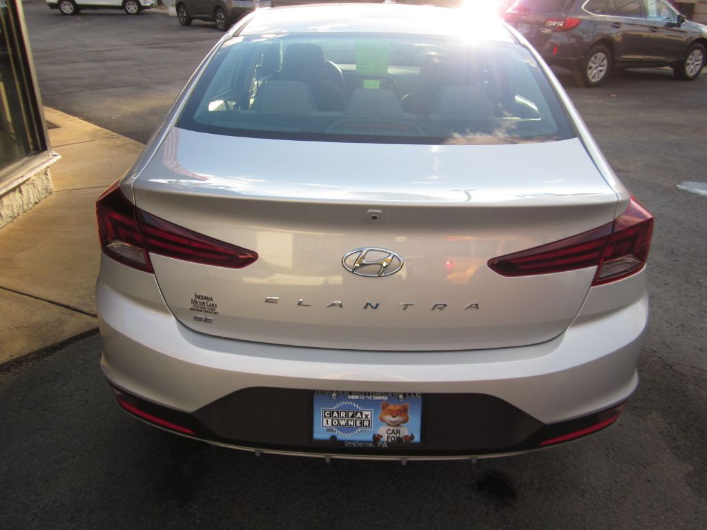 2019 Hyundai Elantra Image 10