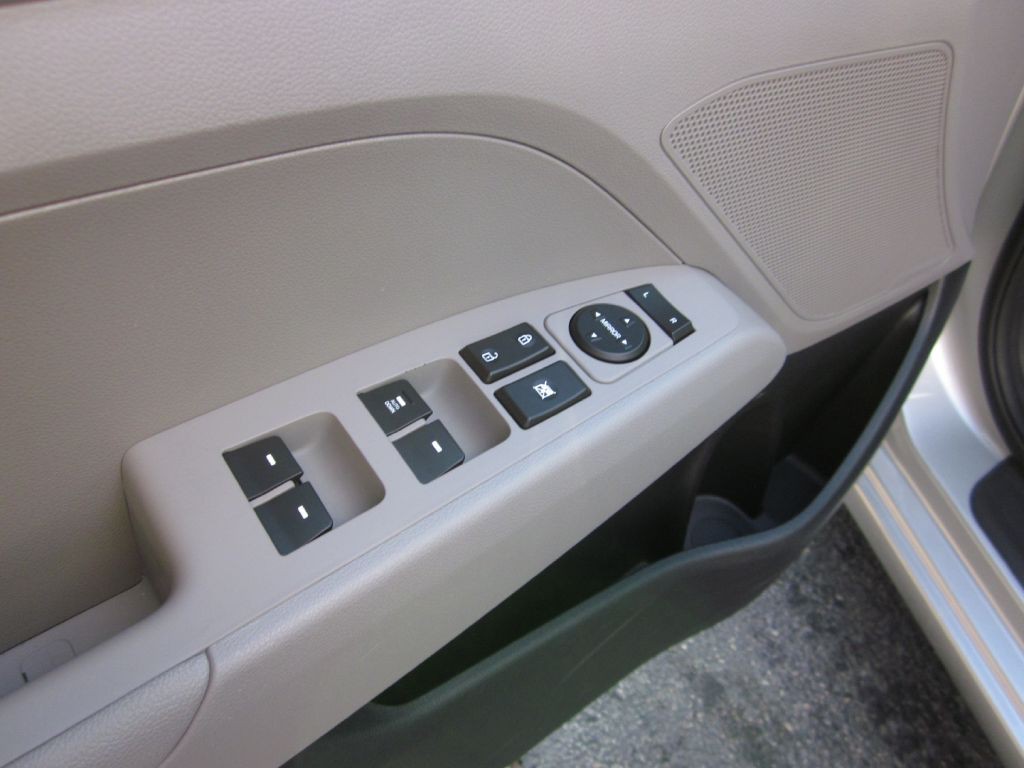 2019 Hyundai Elantra Image 32