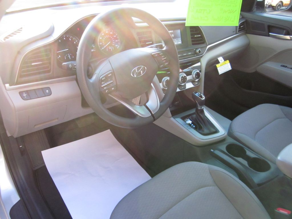 2019 Hyundai Elantra Image 37