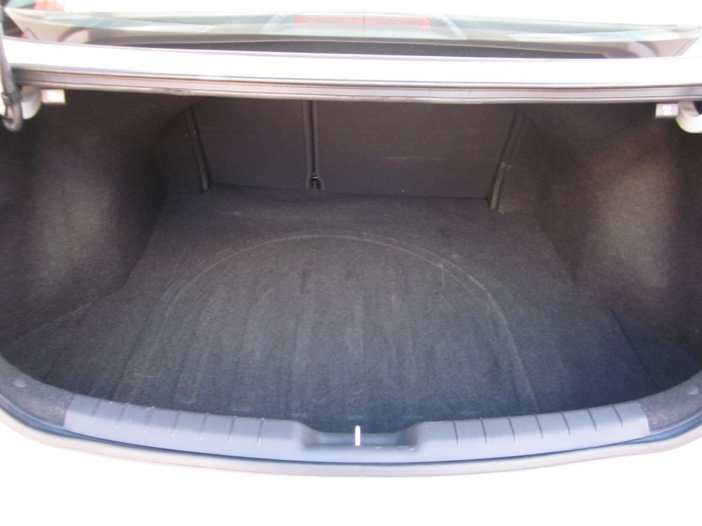 2019 Hyundai Elantra Image 42