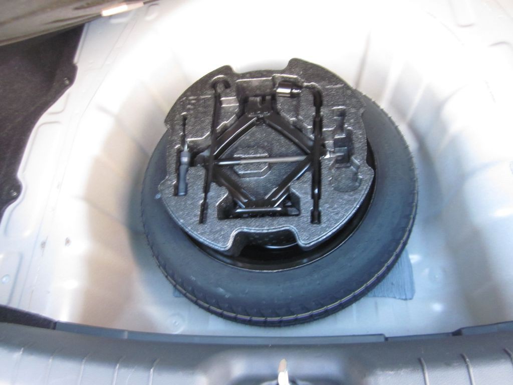 2019 Hyundai Elantra Image 45